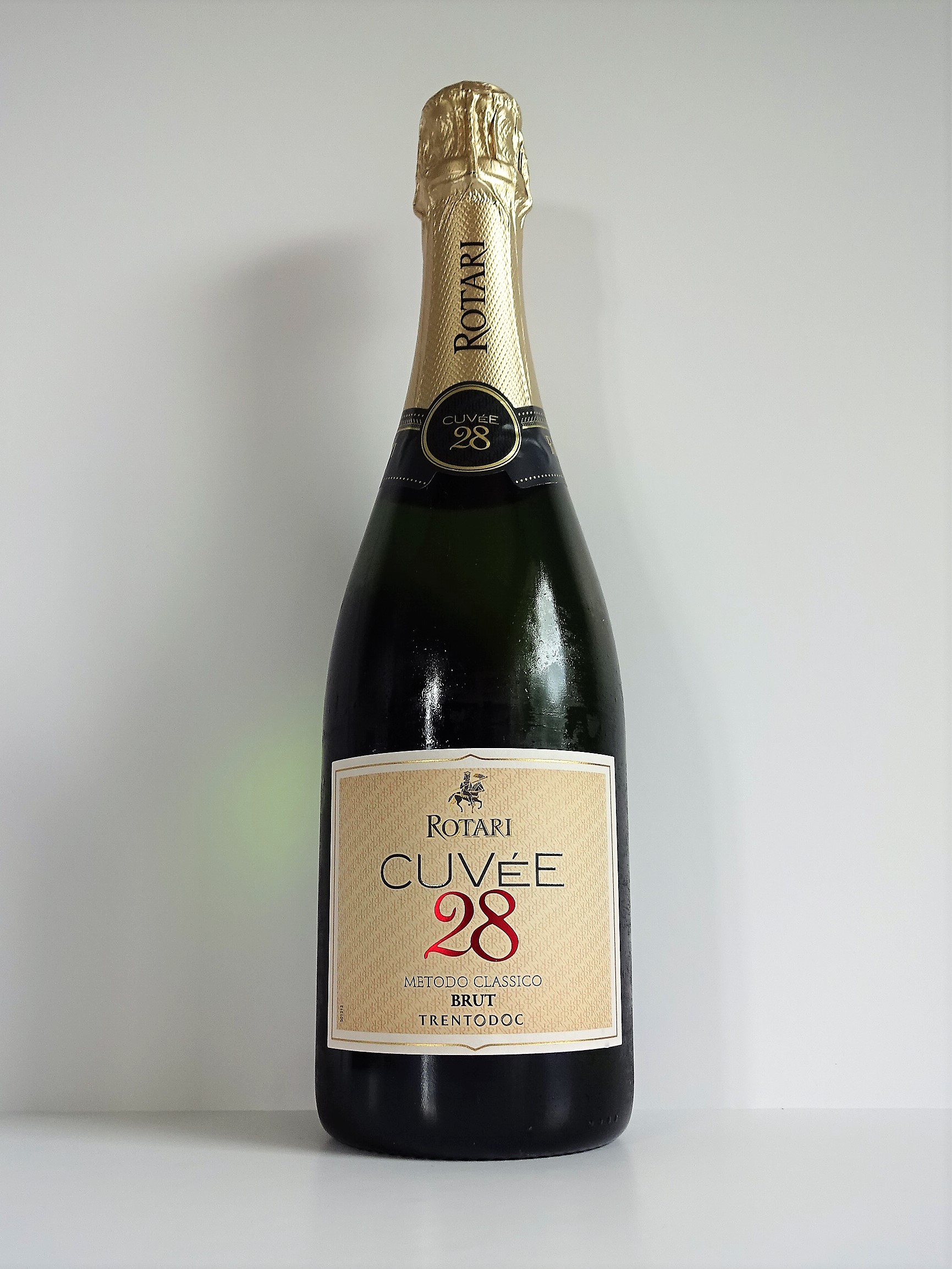 Rotari Cuvée 28+ Metodo Classico Brut NV